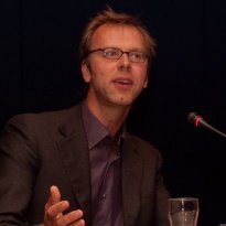 Photograph of Olav Velthuis